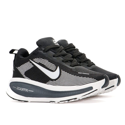 Nike Vomero 18 NEGRO