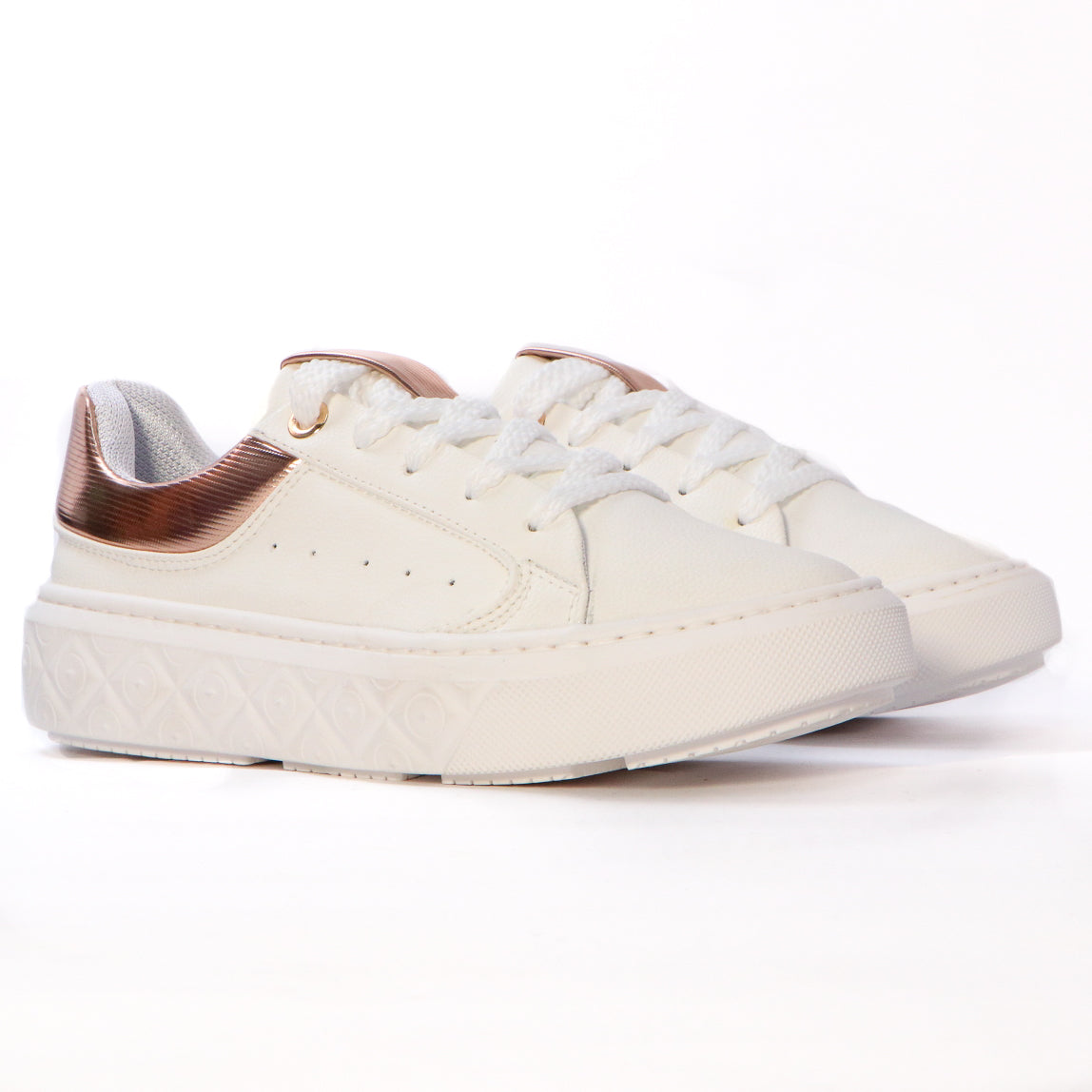 TENIS CLASICO 678
