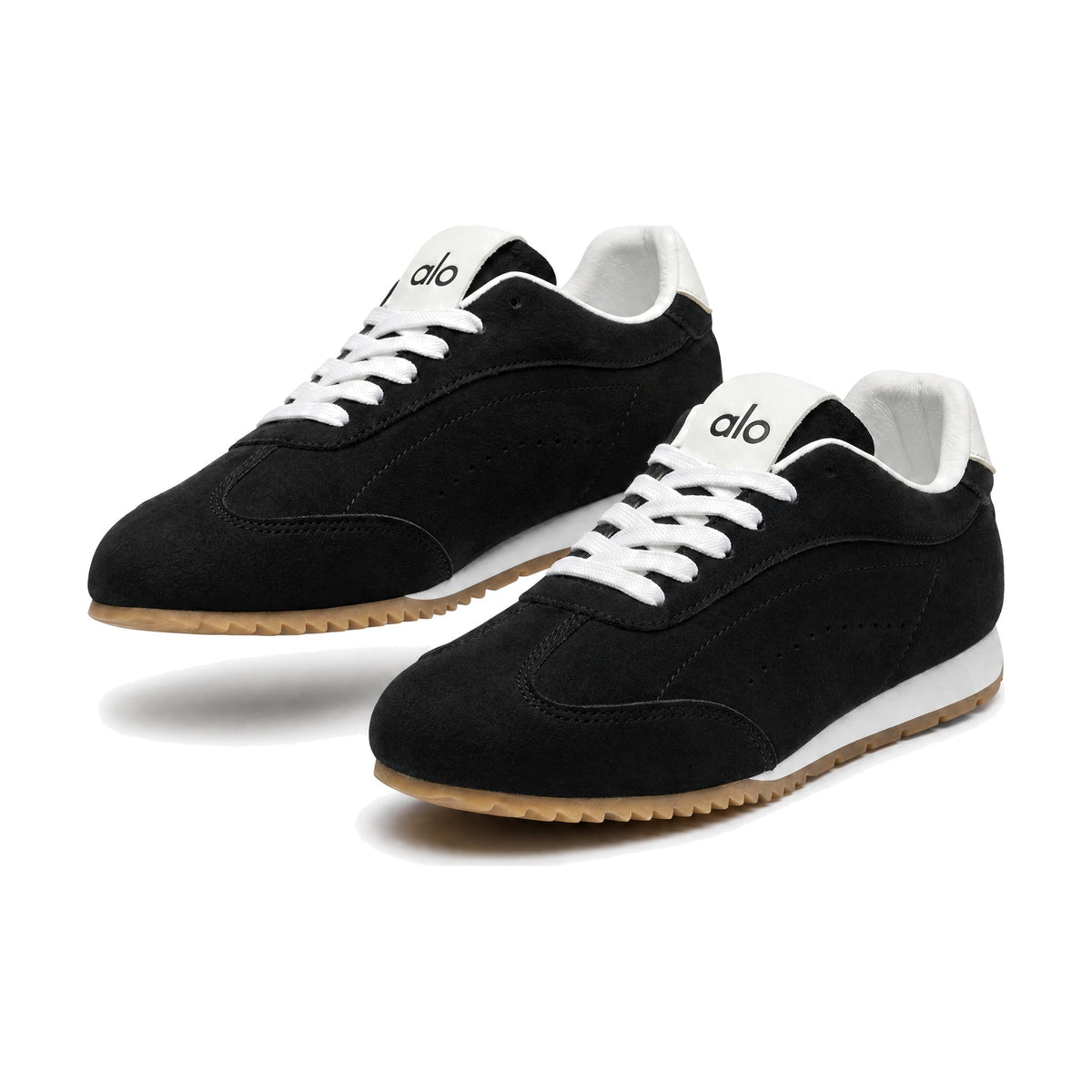 Deportivo Alo Y52 color negro — par en vista 3D, fondo blanco