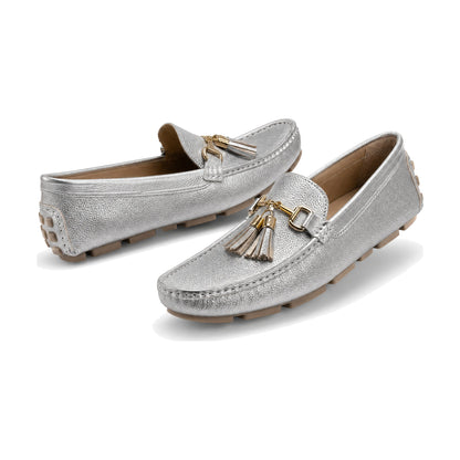 Mocasín Dama U08 color plata — par en vista 3D, fondo blanco