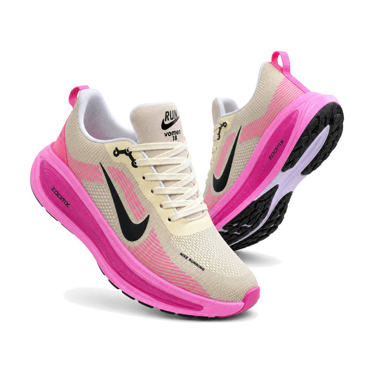 Nike Vomero Dama Beige Rosa color beige rosa — par en vista 3D, fondo blanco