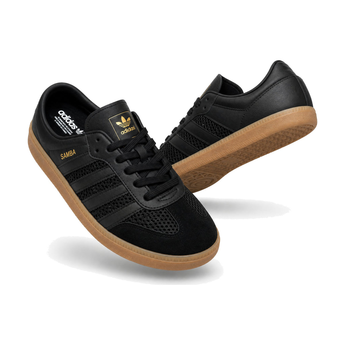 Adidas Samba Sueco Y58 color negro malla — par en vista 3D, fondo blanco